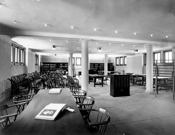 Columbus Metropolitan Library Medical Dental Collection, 1990s