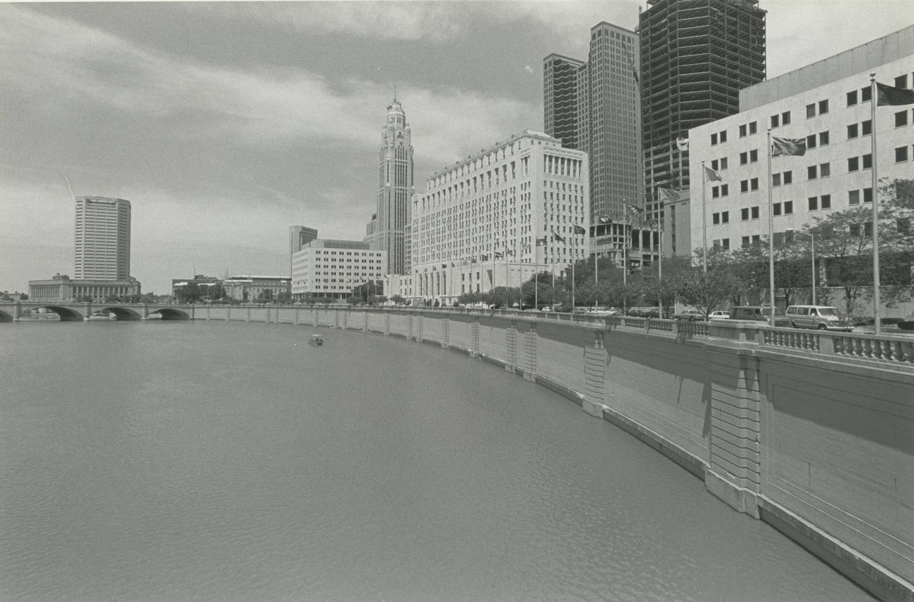 Views of downtown Columbus skyline, 1987.