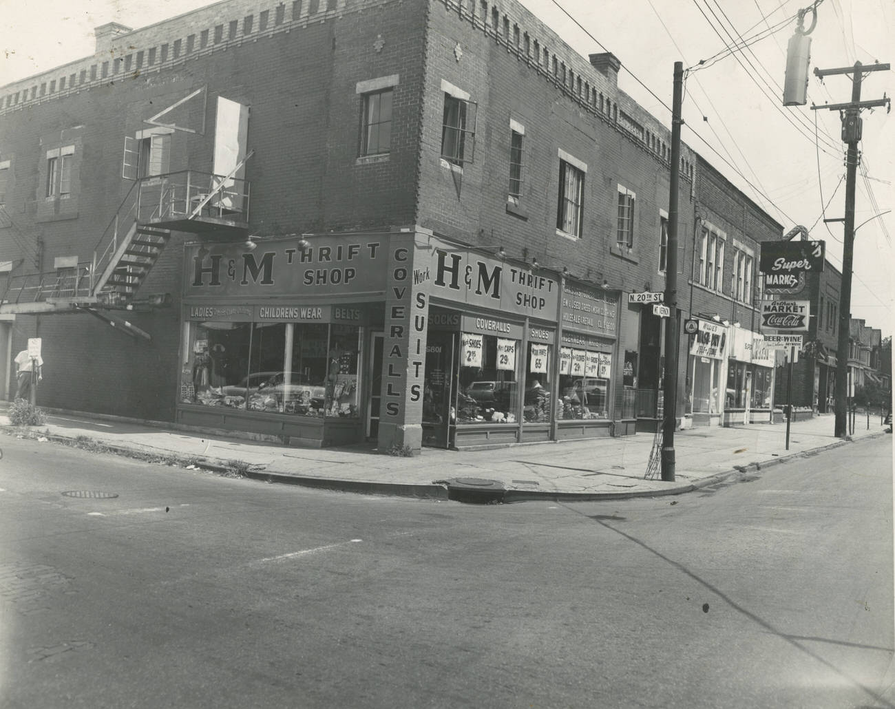 H & M Thrift Shop at the corner of Mt. Vernon Avenue and North Twentieth Street, circa 1950.