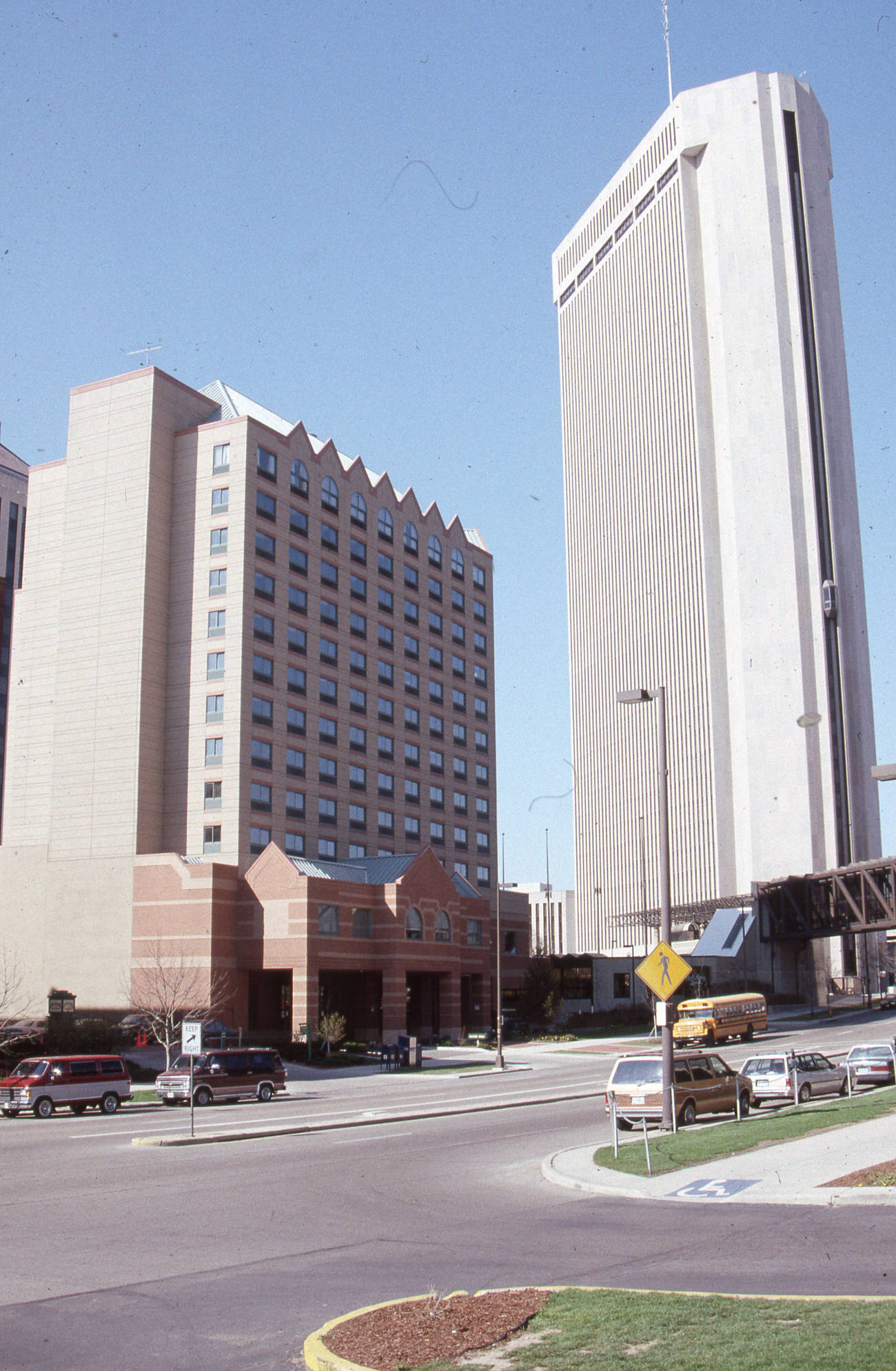 Holiday Inn, Ohio Center, 1990.