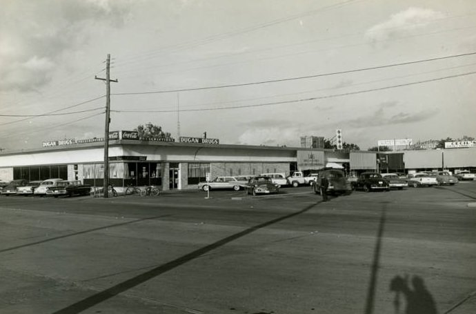 Shopping center at Rice and Bellaire Boulevard, Bellaire, 1950s.