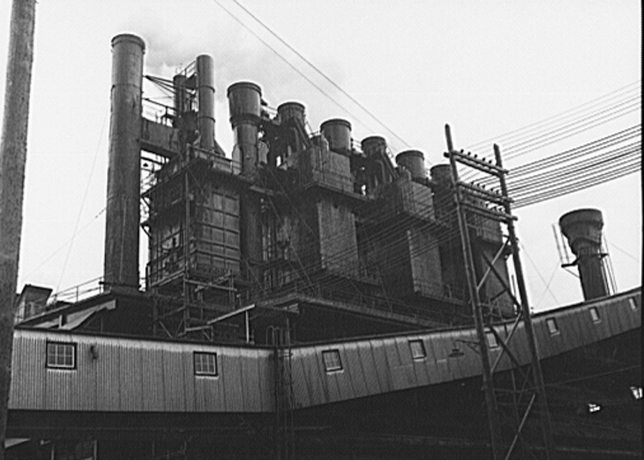 Kraft paper mill in Houston, Texas, 1943