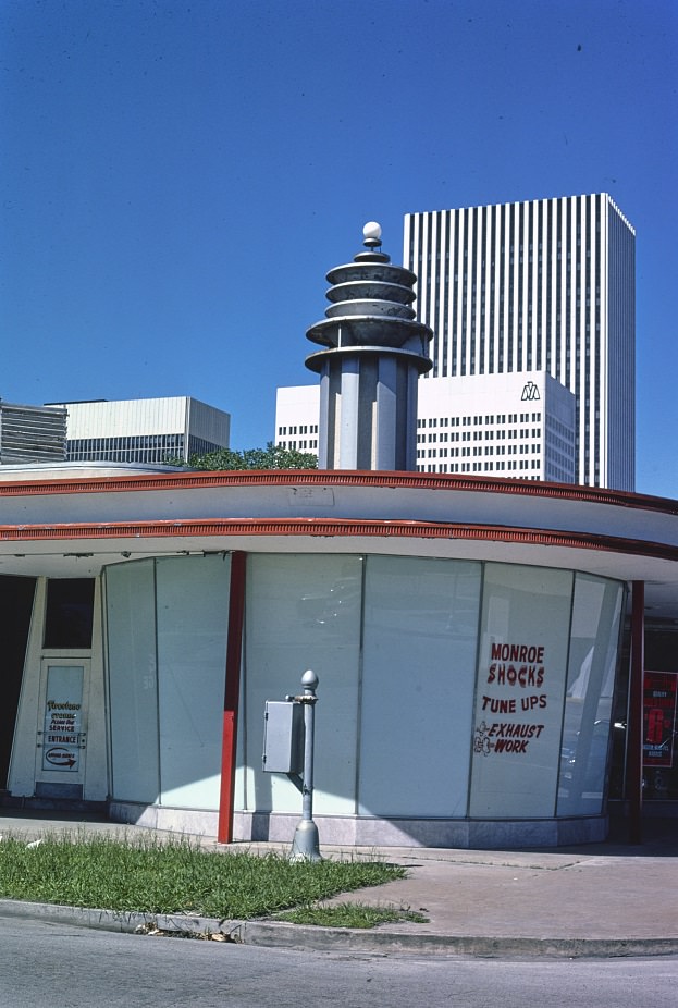 Firestone Store at Milam & Webster Streets in Houston, Texas, 1977