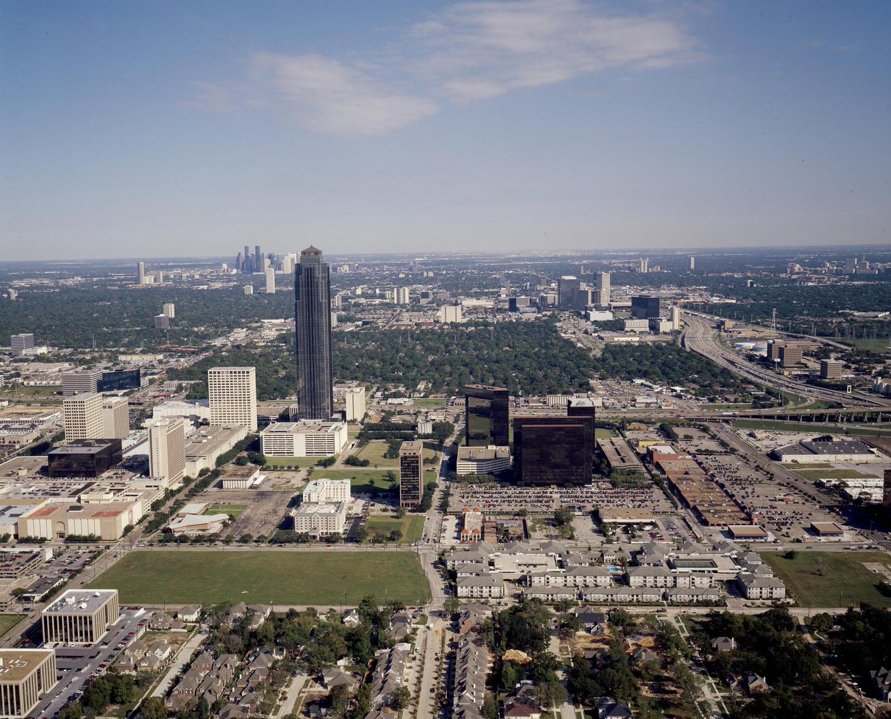 Aerial view of Transco Tower (Williams Tower) with Houston skyline in the background, 1990s