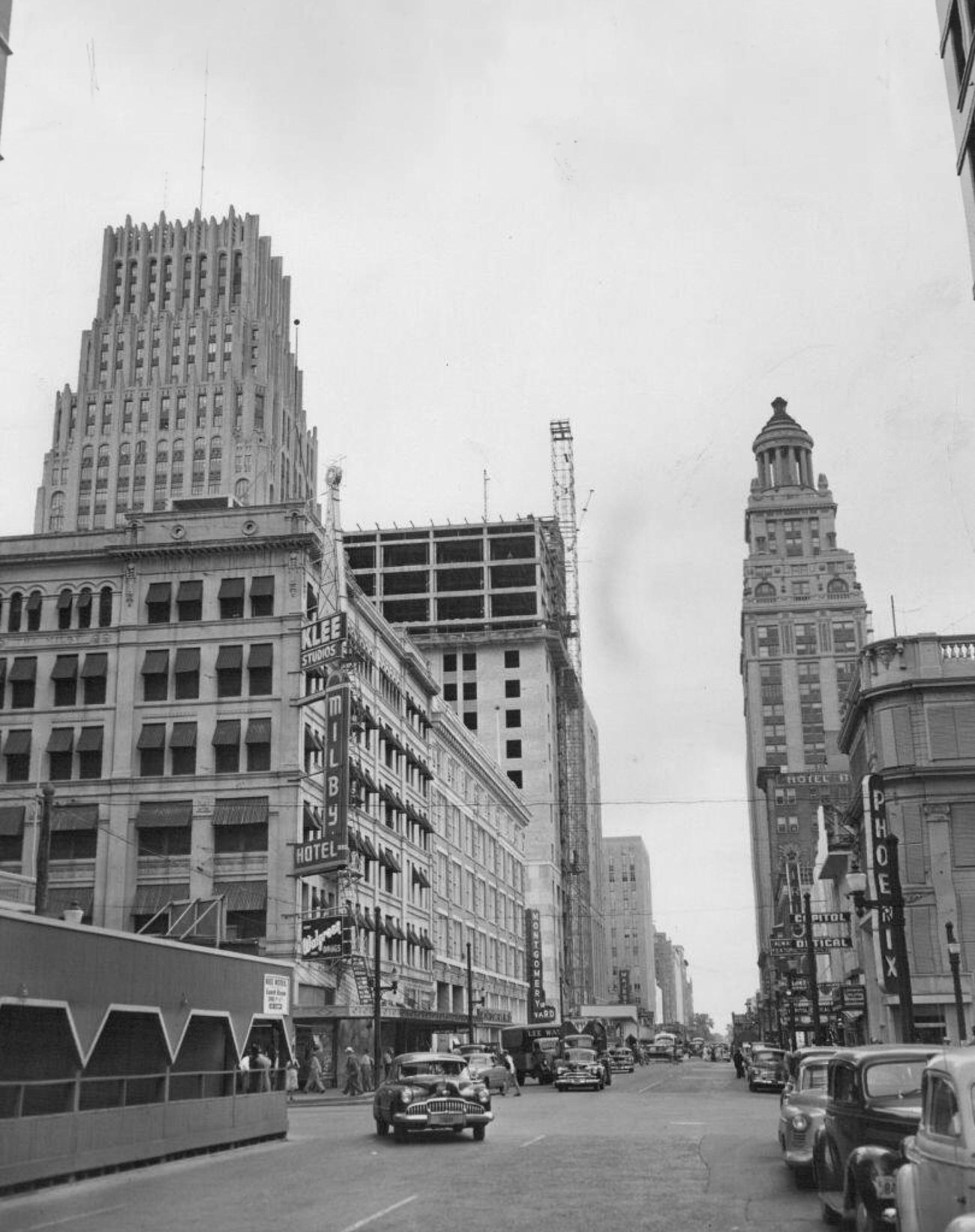 Downtown Houston's growth along Texas Avenue with new constructions, reflecting the expansion of the Rocky Mountain Empire, 1951.