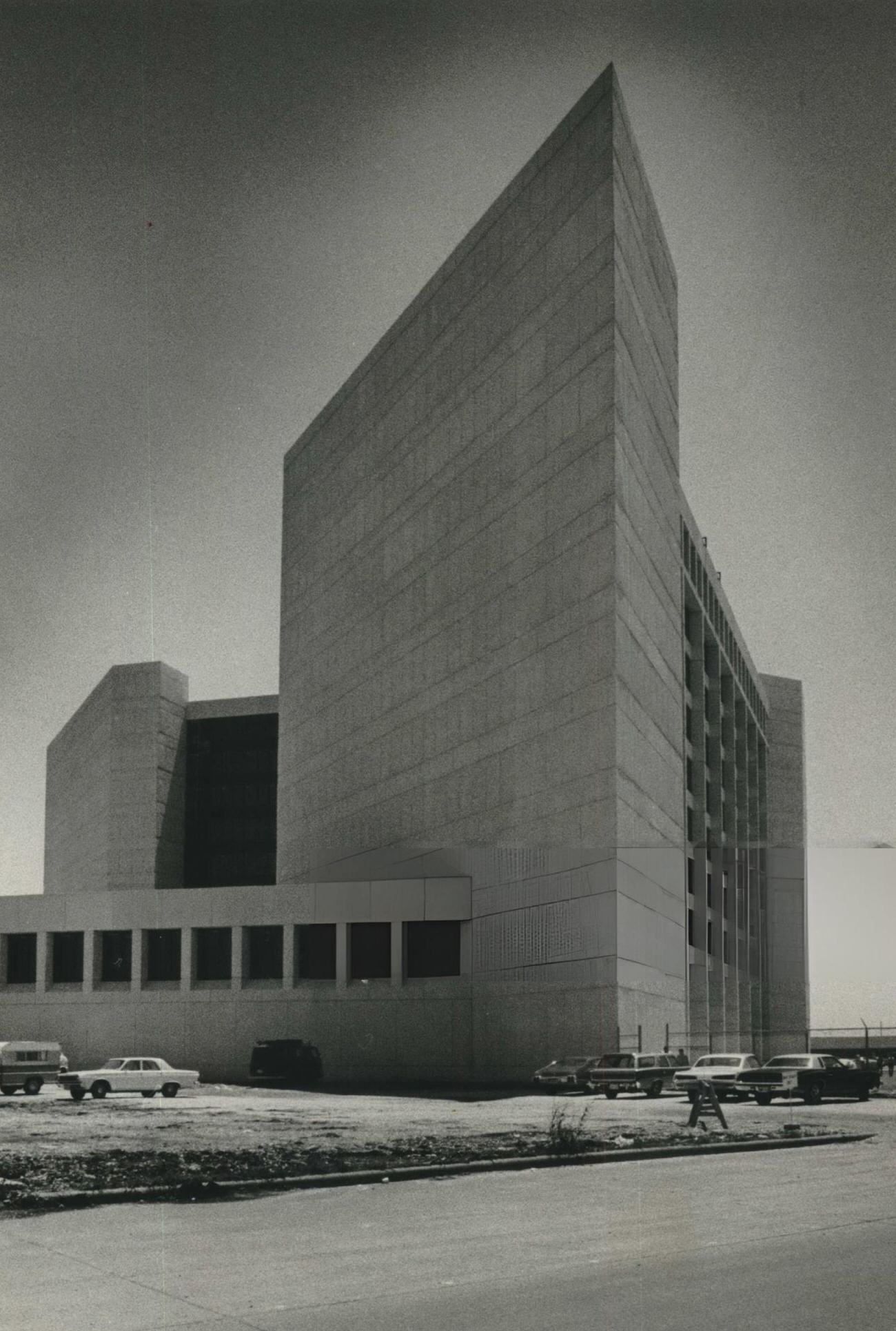 Construction of the Shell Information Center nears completion in Houston's Plaza del Oro, 1976.