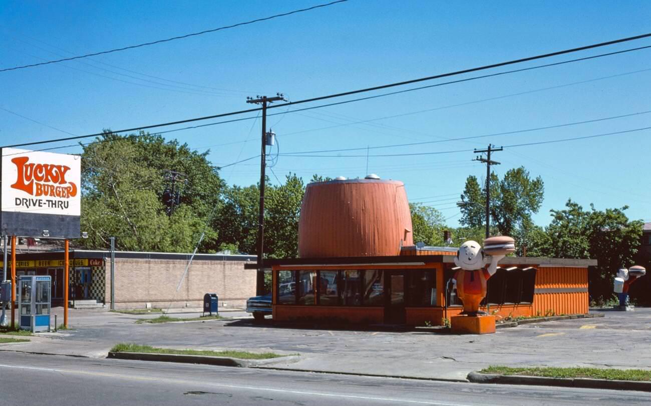 Lucky Burger Drive-Thru in Houston, Texas, 1977.