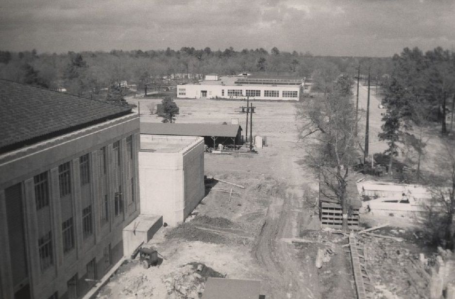 Construction on University of Houston campus, 1950