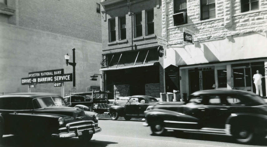 Front of Las Palmas Inn, Houston, circa August 1950.