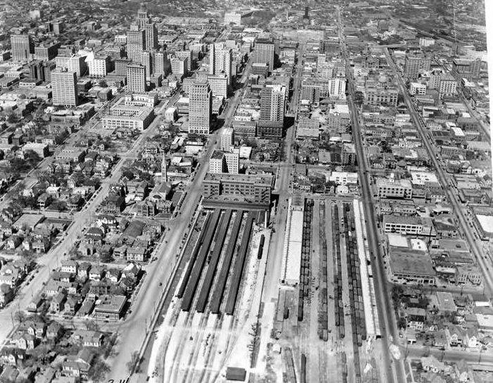 Esperson Building aerial view, Houston, 1950s