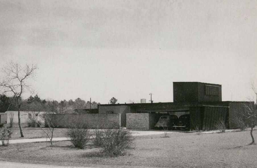 Barthelme Residence before alterations, viewed from northwest, 1947