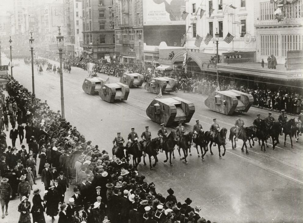Parade along Market Street, 1918.