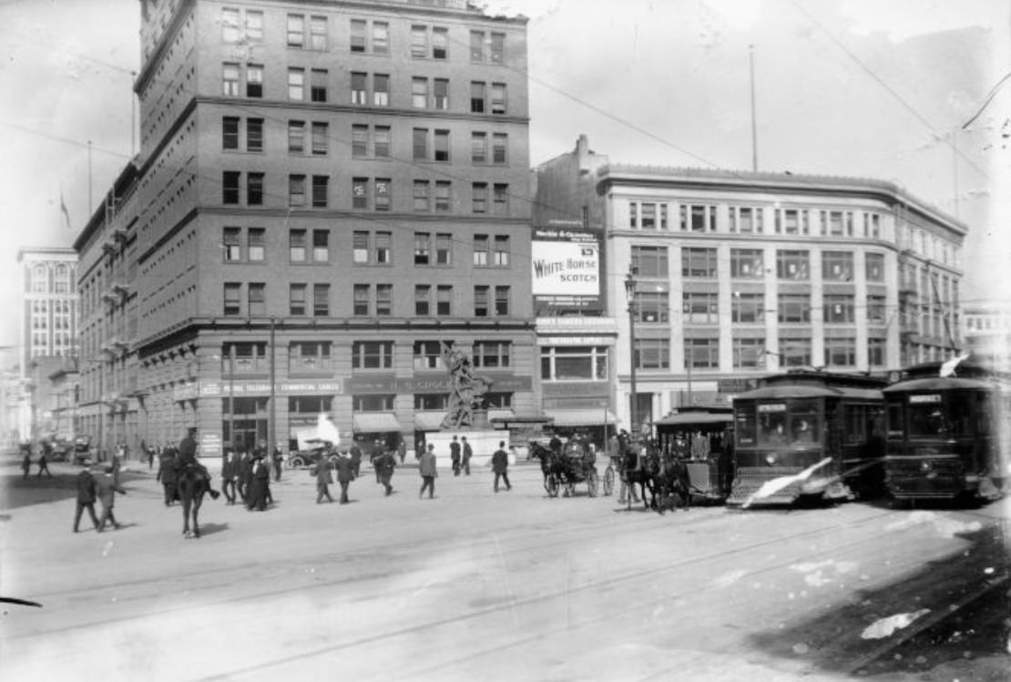 Market Street in the mid-1910s.