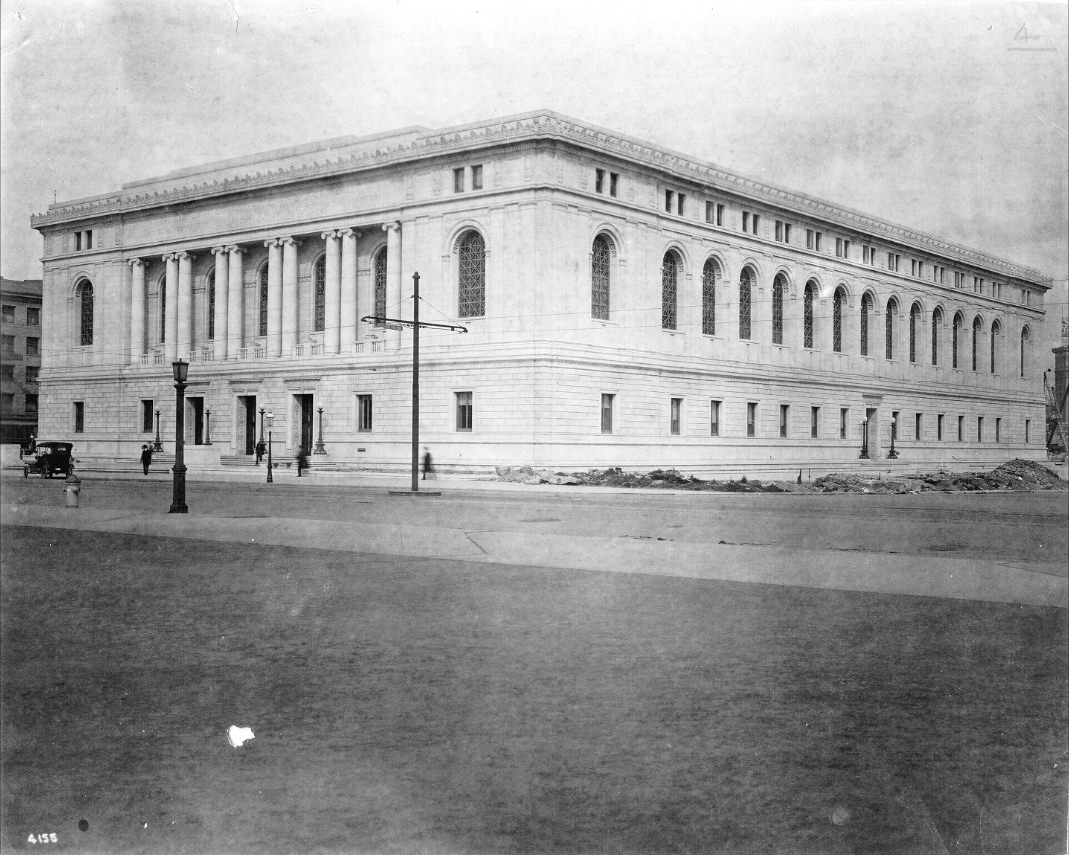 Exterior view of Main Library in the 1910s.