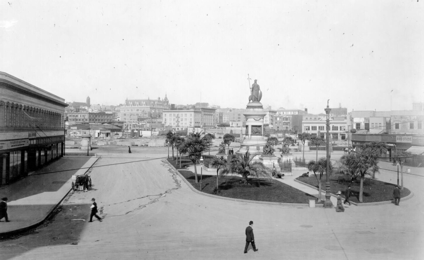 Pioneer Monument, looking south from City Hall Avenue, in the 1910s.