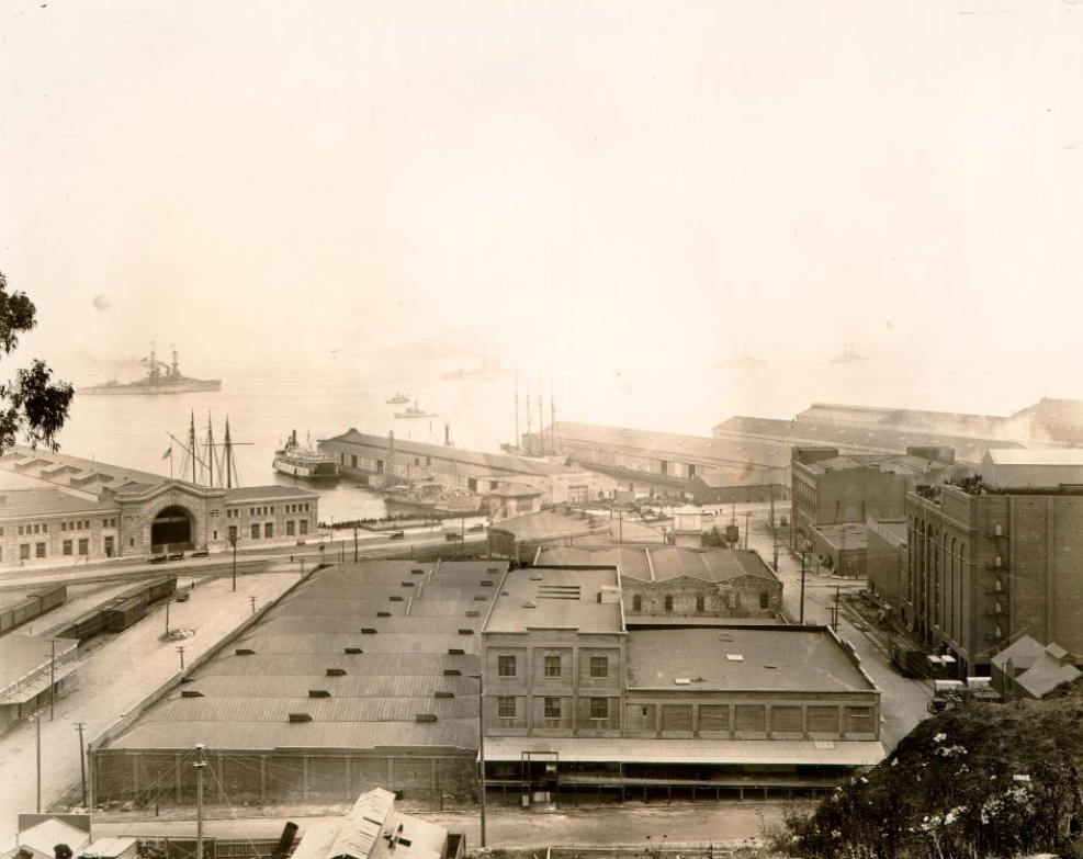 View of San Francisco waterfront from Telegraph Hill, 1918.