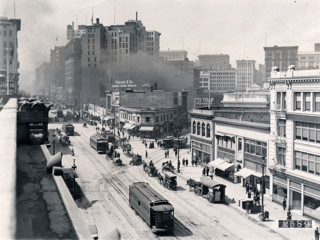 Intersection of Sutter, Sansome, and Market Streets, March 28, 1910.