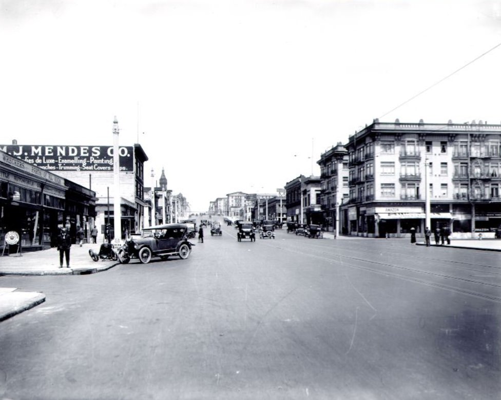 Van Ness Avenue at McAllister Street in 1921.