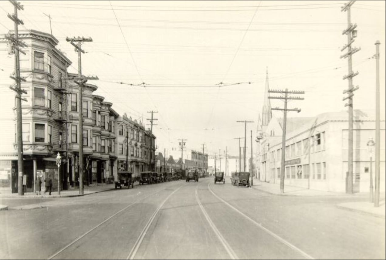 Howard Street at 13th in 1926.