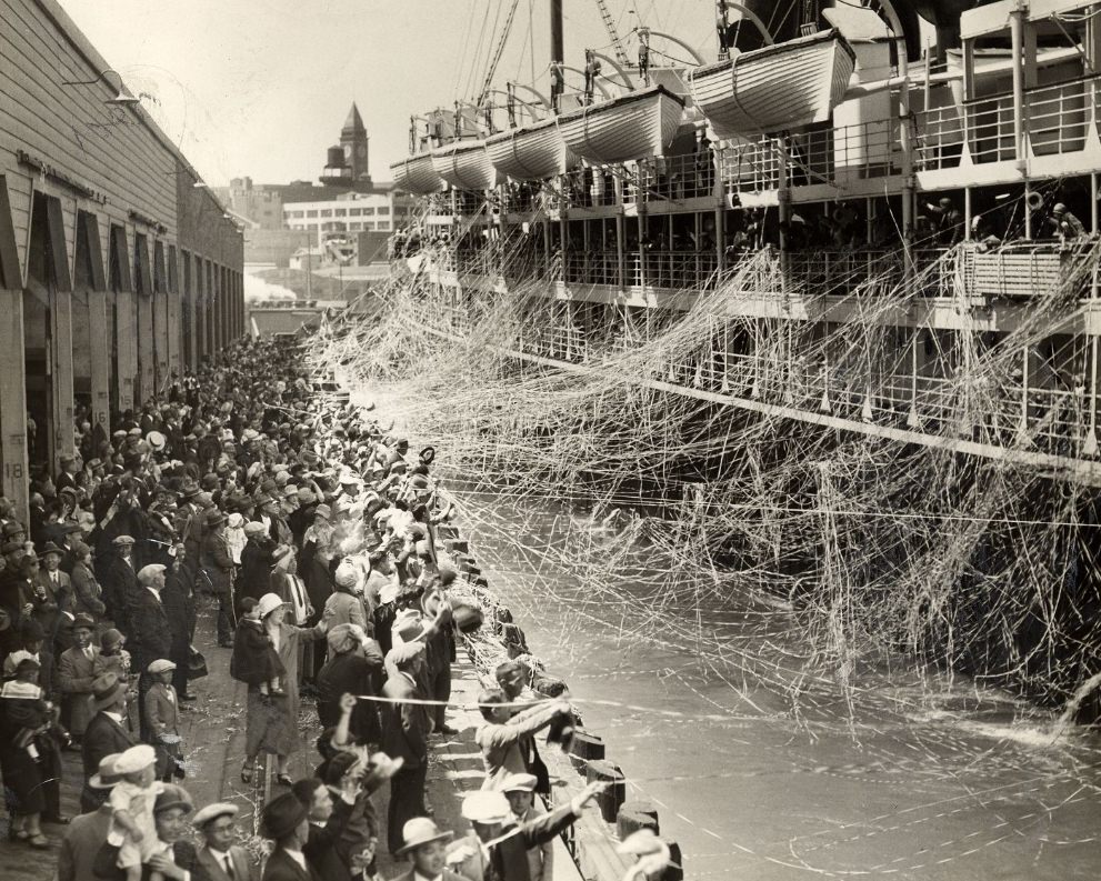 Siberia Maru leaving the port of San Francisco in 1927.