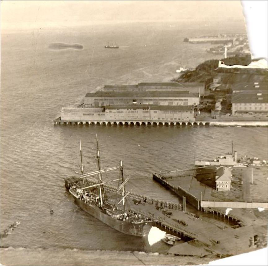 Ship docked at San Francisco waterfront pier in the 1920s