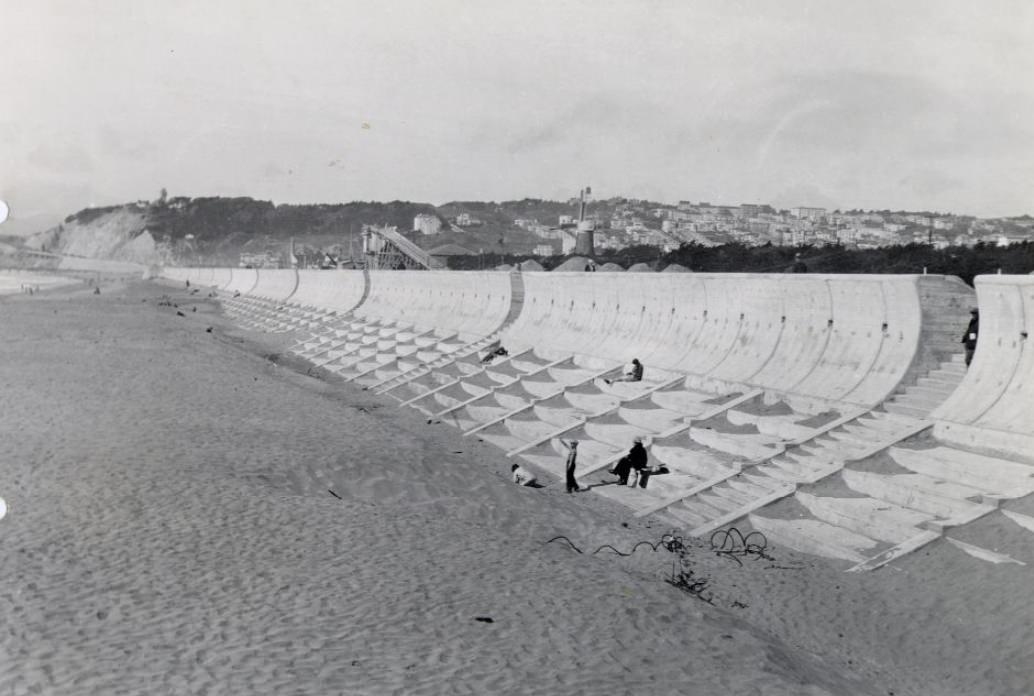 Esplanade, Ocean Beach in 1929.