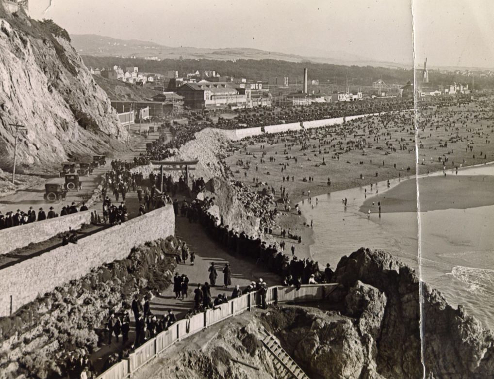 Crowds at Ocean Beach in the 1920s