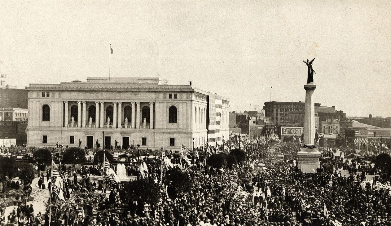 Crowds in Civic Center Plaza across from San Francisco Public Library in the 1920s