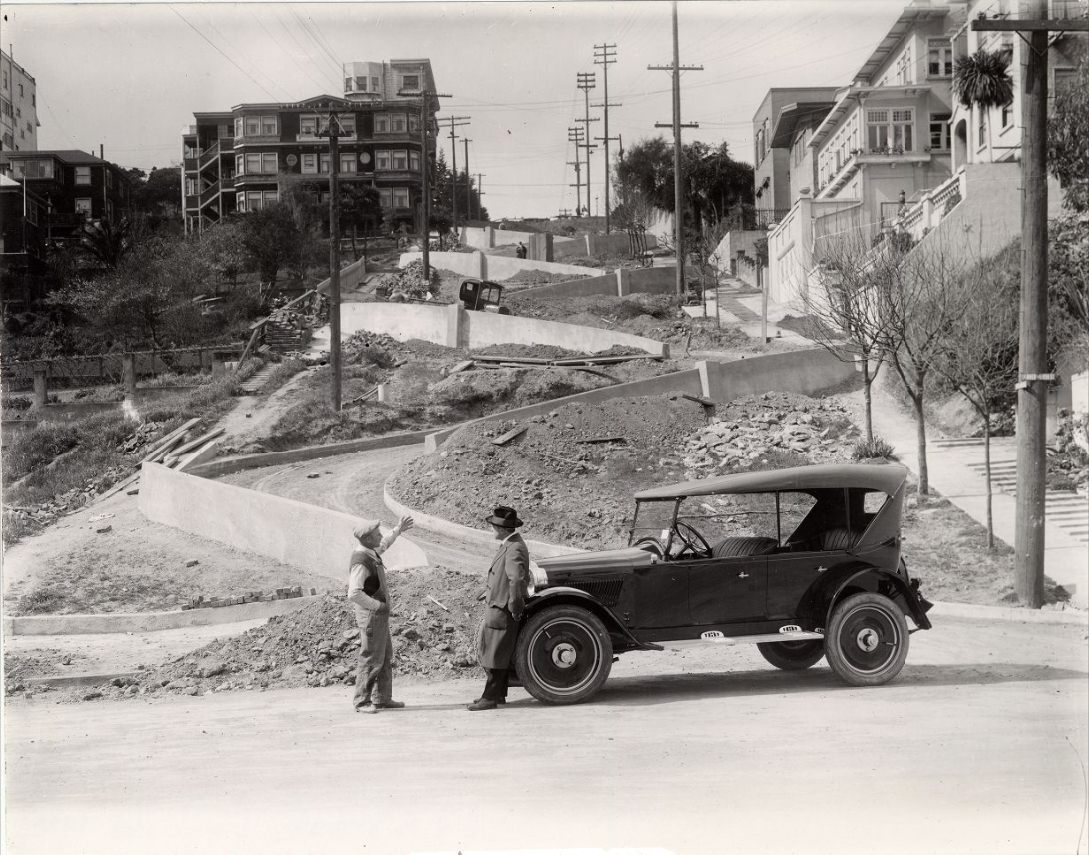 Lombard Street during construction, 1922