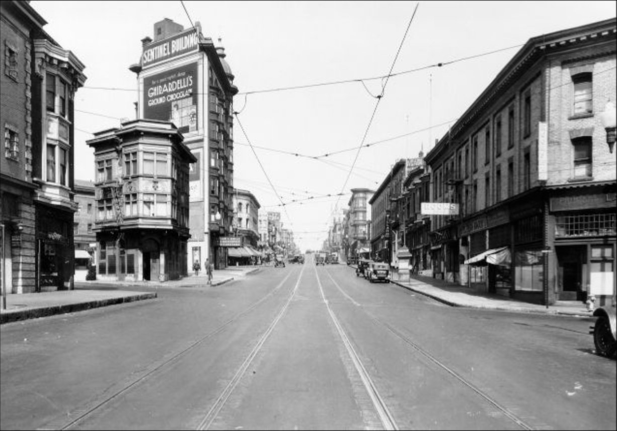 Columbus Avenue at Jackson in 1929.