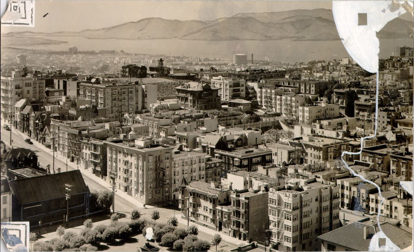 Aerial view of San Francisco in 1927.