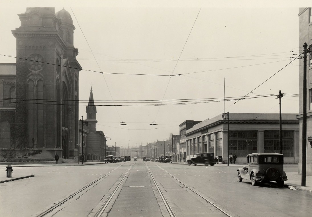 Howard Street at 10th in 1929.