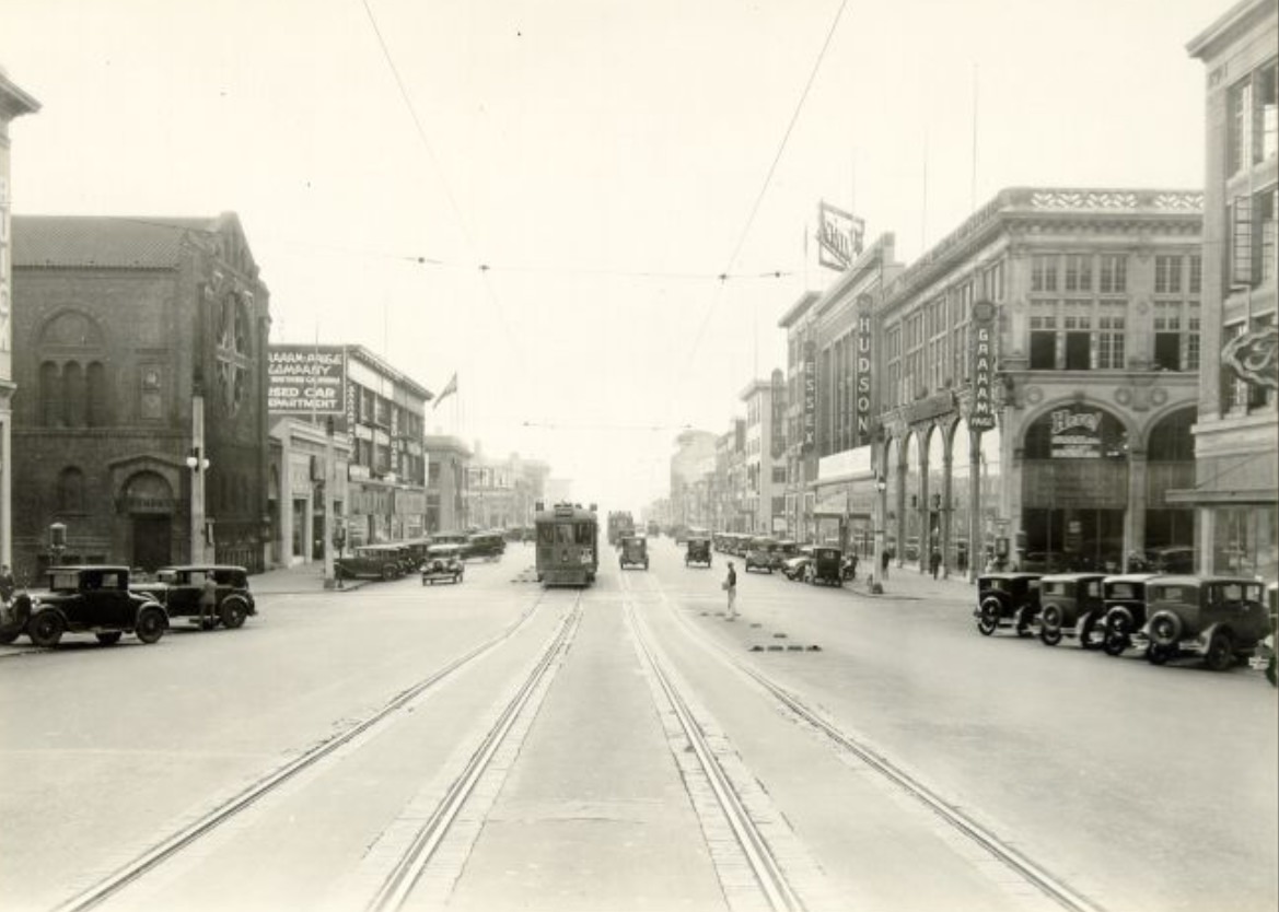 Van Ness Avenue at Sacramento Street, 1930