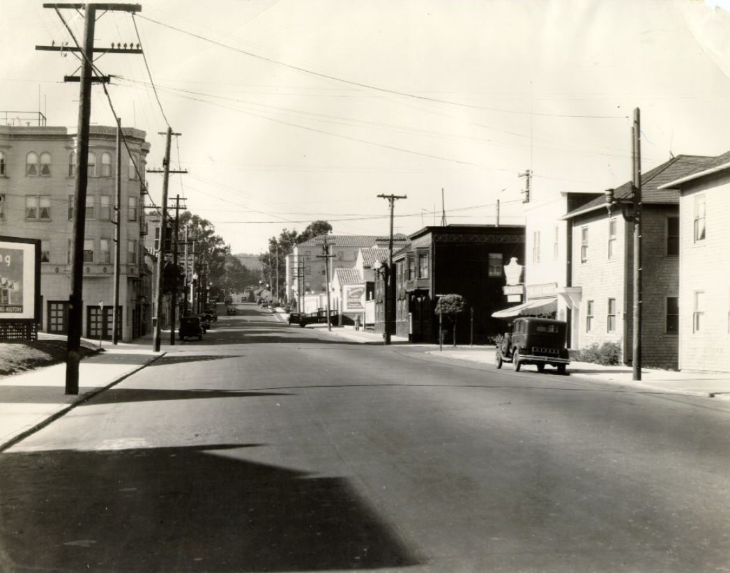 Lombard Street westerly from Divisadero, 1933
