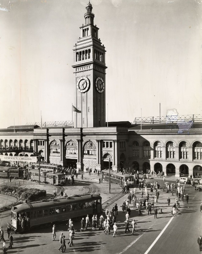 Ferry Building in the 1930s