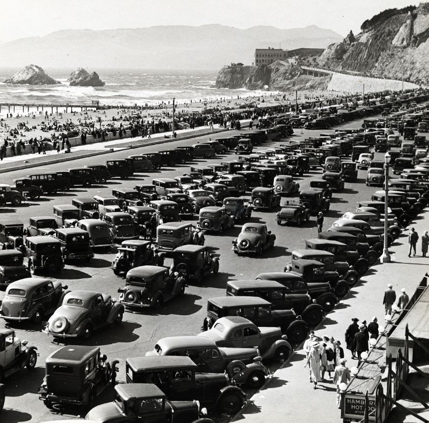 Crowds at Ocean Beach, 1936