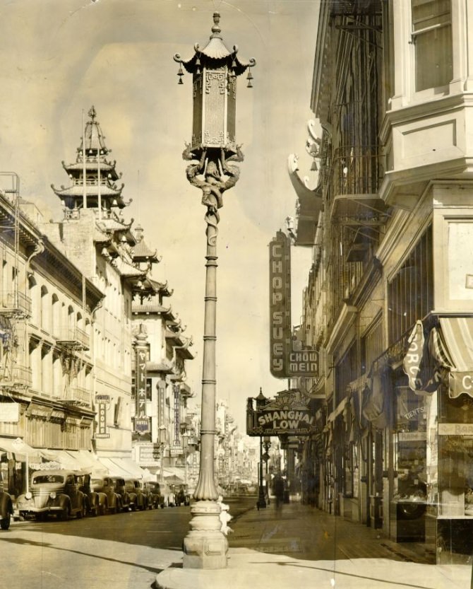 Chinese arc lamps in Chinatown on Grant Avenue, 1938