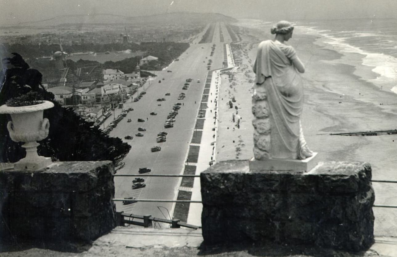 Ocean Beach view from Sutro Heights from Sutro's home, 1938