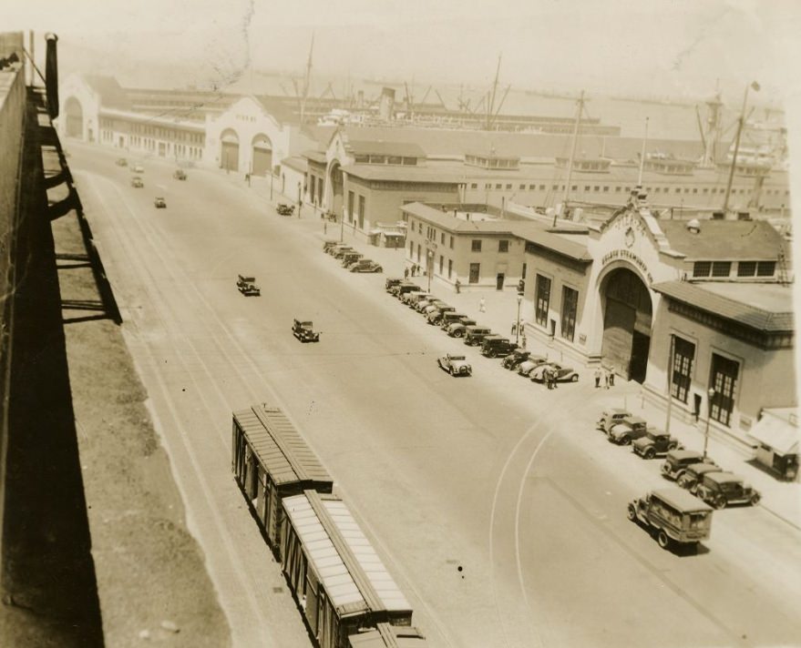 View of the Embarcadero near pier 24 during the longshoremen strike, 1934