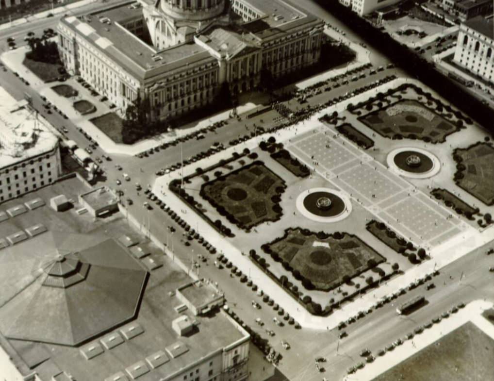 Aerial view of San Francisco's Civic Center, 1932
