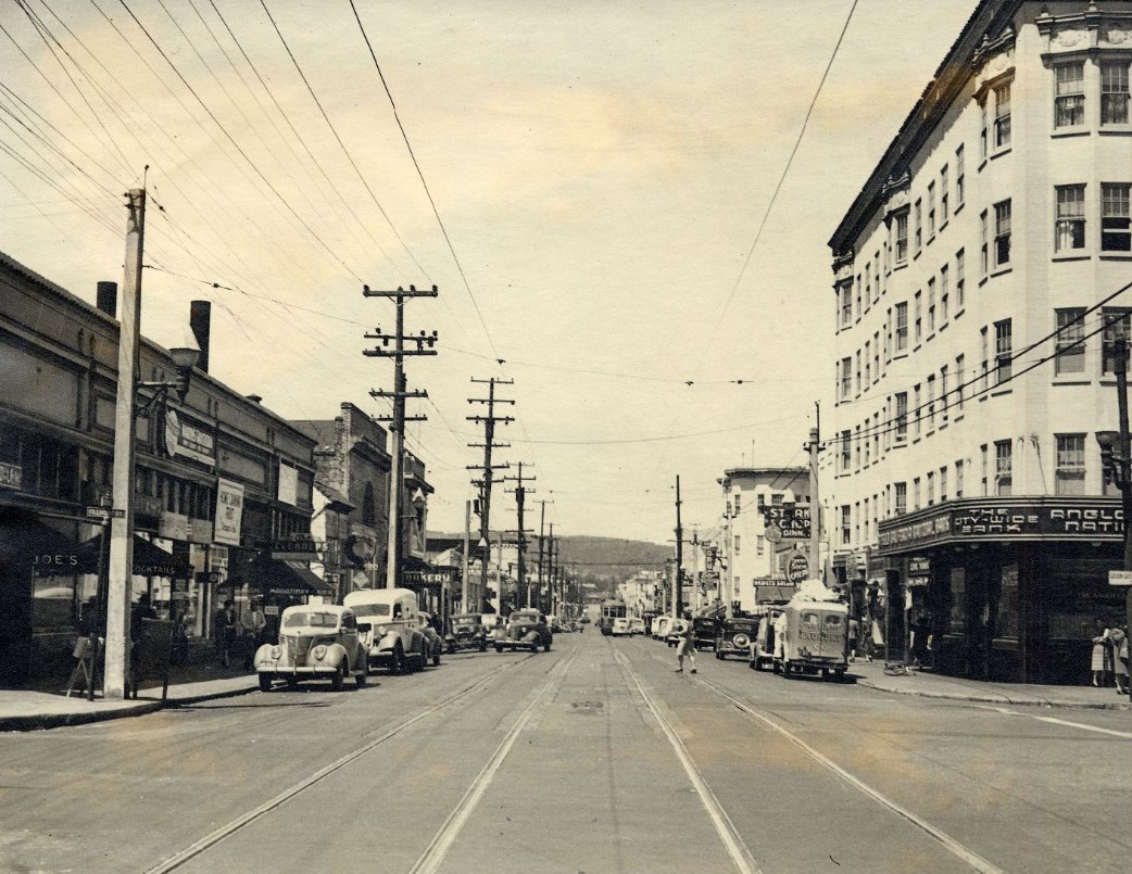 Chestnut Street west from Fillmore Street, 1944