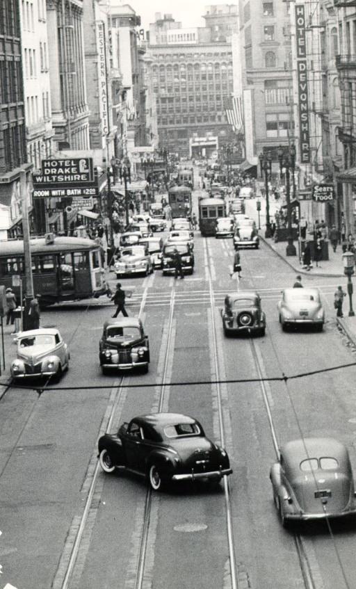 Looking down Stockton Street from above Sutter, 1944