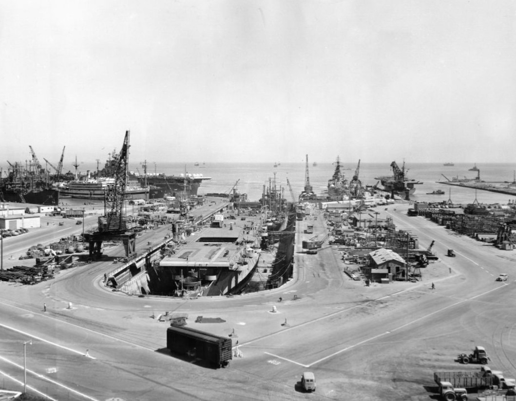 Hunters Point Naval Shipyard, 1946