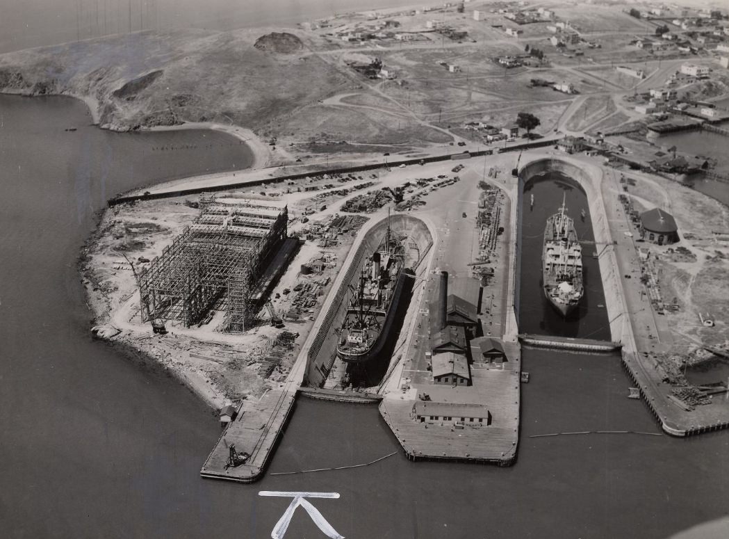 Aerial view of Hunters Point Naval Shipyard, 1946
