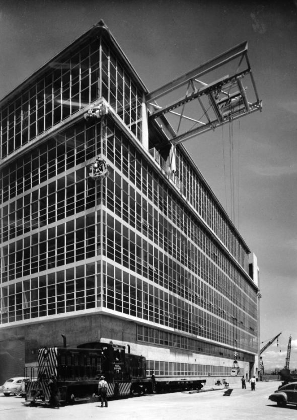 Ordnance and Optical Shop Building at Hunters Point Naval Shipyard, 1949