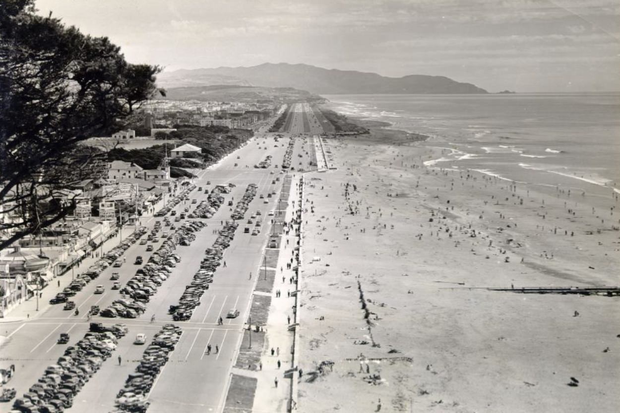 Ocean Beach and Great Highway, 1946