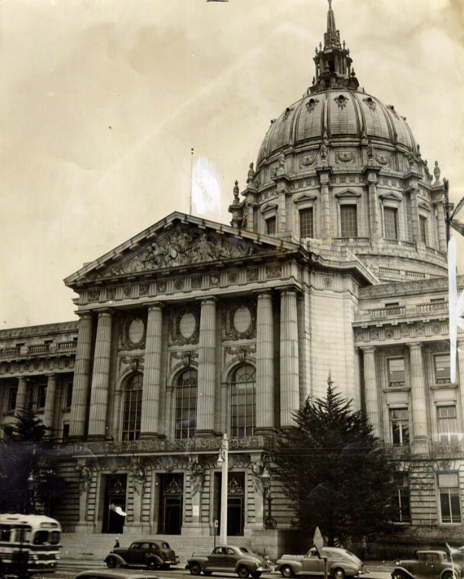 Flag at half staff in front of City Hall in honor of Navy Secretary Knox, 1944