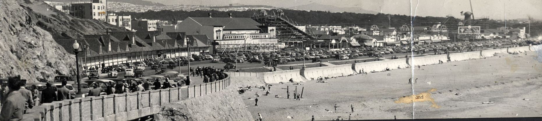 Ocean Beach near the Cliff House with Playland in the background, 1946