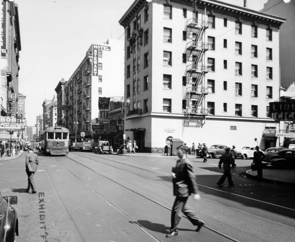 Geary Street at Mason, 1945