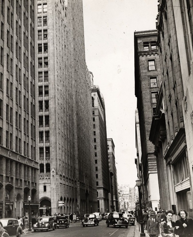 Montgomery Street in the financial district, 1947